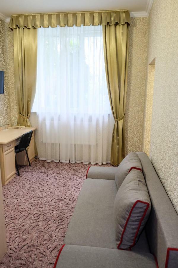 Оздоровчий Комплекс Гайки Заїзд Провулок Сухий Яр 12 Hotel Jitomir Exterior foto