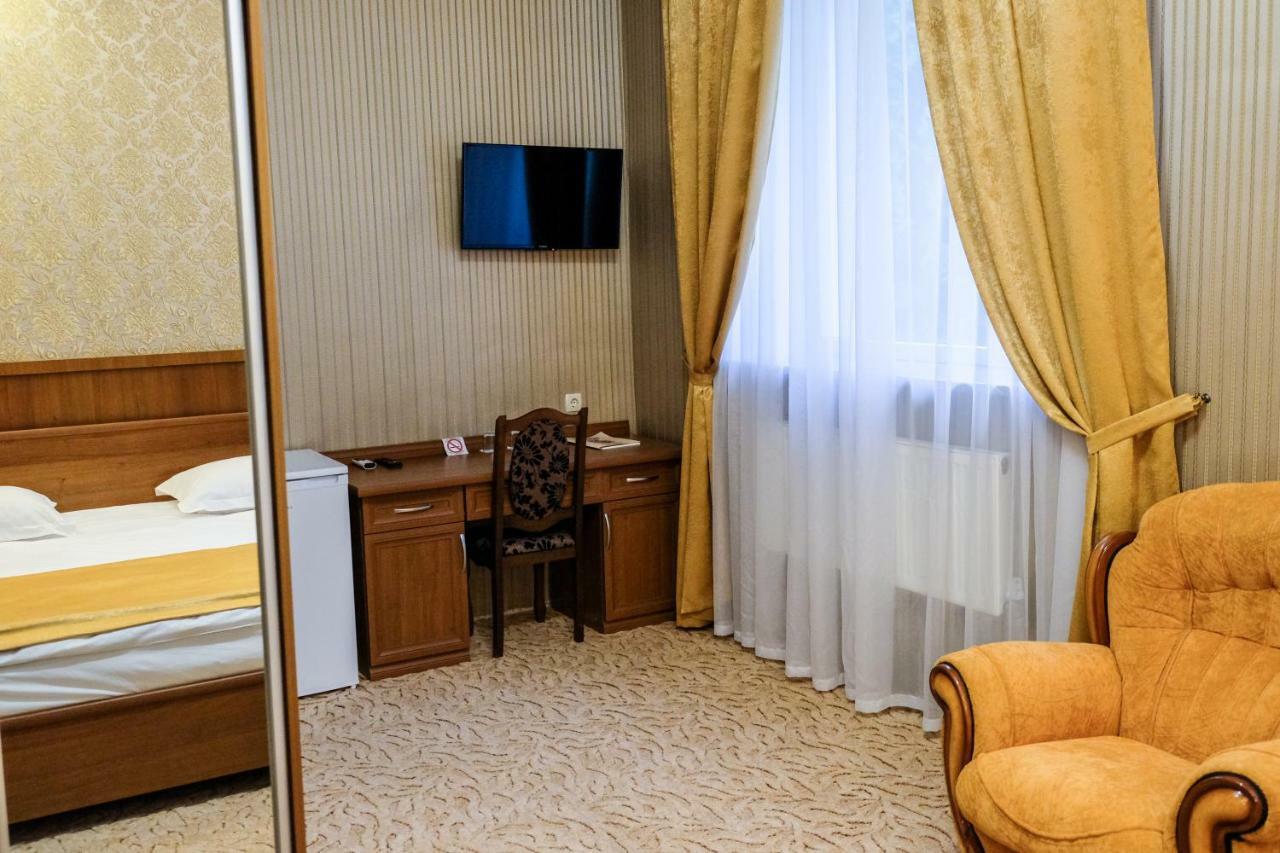 Оздоровчий Комплекс Гайки Заїзд Провулок Сухий Яр 12 Hotel Jitomir Exterior foto