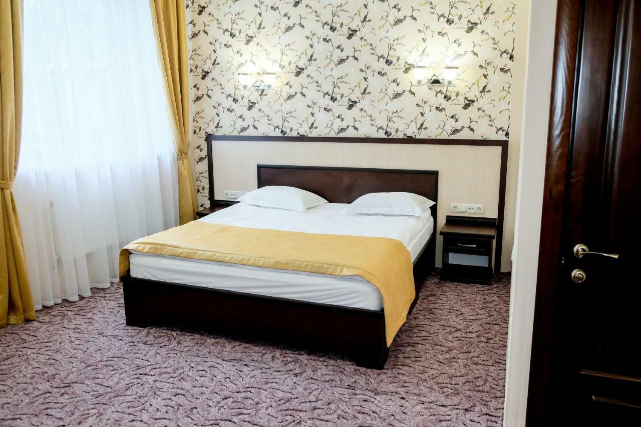 Оздоровчий Комплекс Гайки Заїзд Провулок Сухий Яр 12 Hotel Jitomir Exterior foto