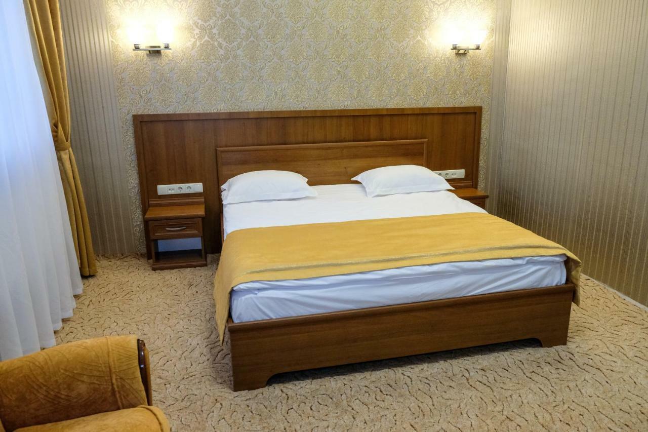 Оздоровчий Комплекс Гайки Заїзд Провулок Сухий Яр 12 Hotel Jitomir Exterior foto