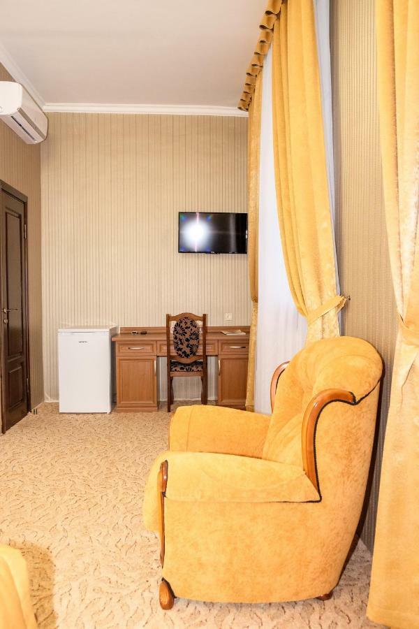 Оздоровчий Комплекс Гайки Заїзд Провулок Сухий Яр 12 Hotel Jitomir Exterior foto