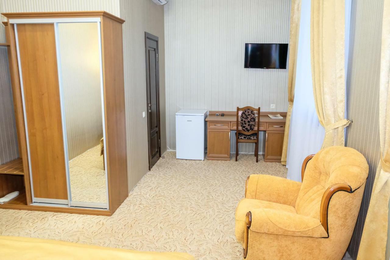 Оздоровчий Комплекс Гайки Заїзд Провулок Сухий Яр 12 Hotel Jitomir Exterior foto